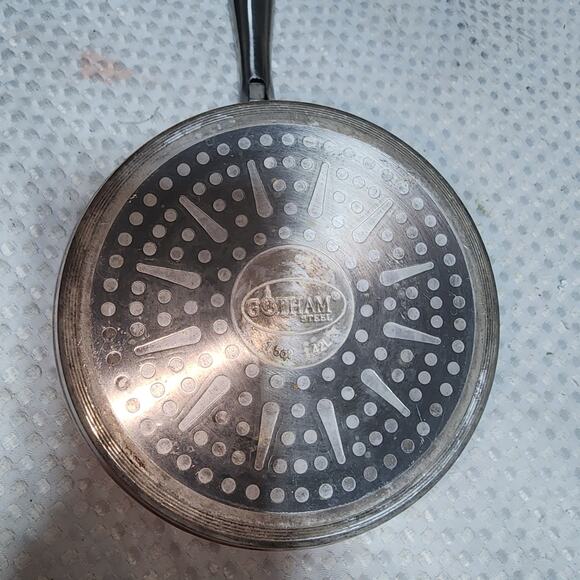 GOTHAM HAMMERED COPPER 1.5 QT SAUCE PAN - Picture 4 of 6